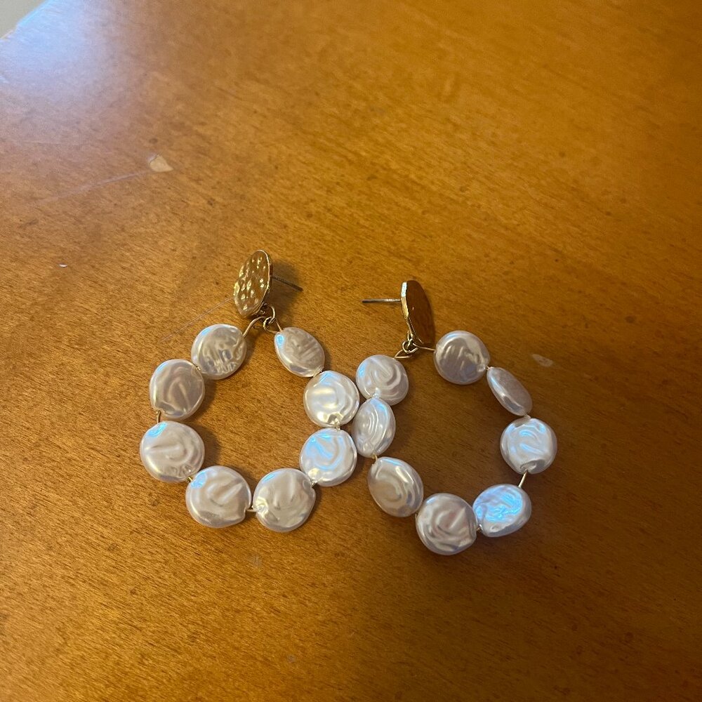Vintage Pearl and Gold hoop earrings